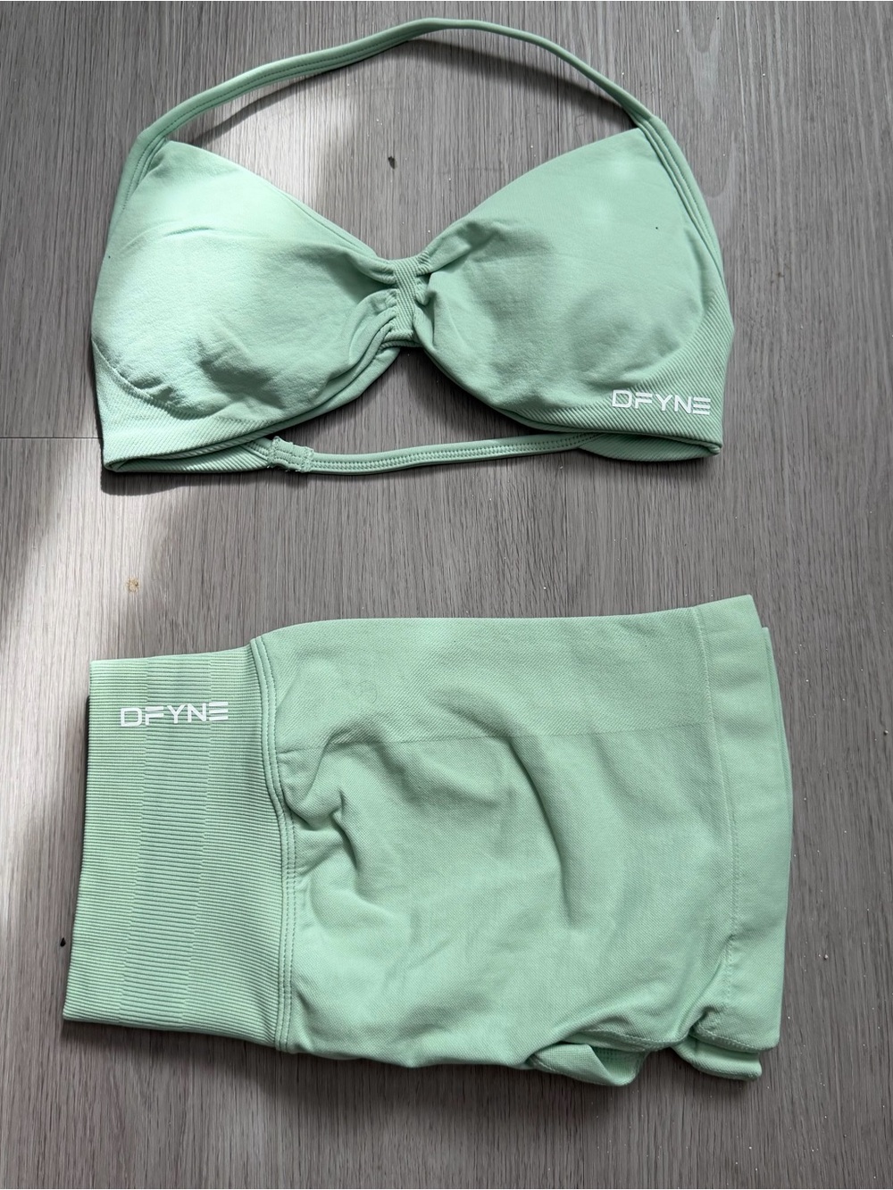 DFyne light/mint green impact sports bra and shorts set